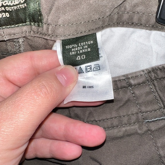 Eddie Bauer Men's Army Green Cargo Shorts - Picture 6 of 6